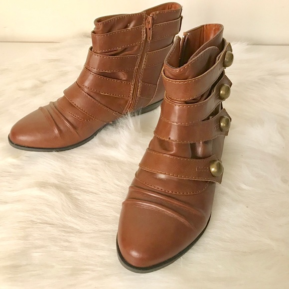 Sold-😢💔👉🏼Madden Girl Ecker booties - Picture 2 of 6